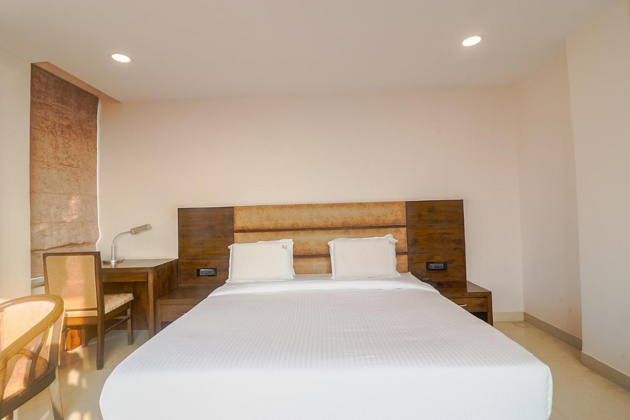 Fabhotel Mid Town Grand Panchkula Zewnętrze zdjęcie