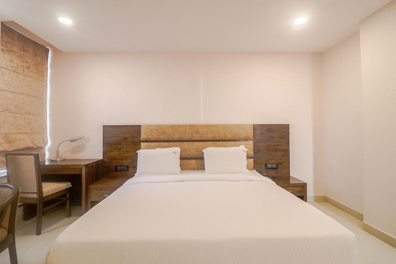 Fabhotel Mid Town Grand Panchkula Zewnętrze zdjęcie
