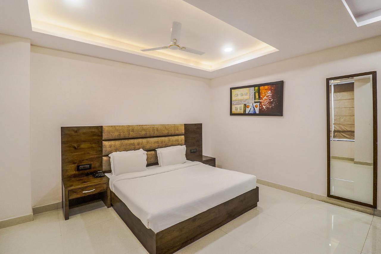 Fabhotel Mid Town Grand Panchkula Zewnętrze zdjęcie