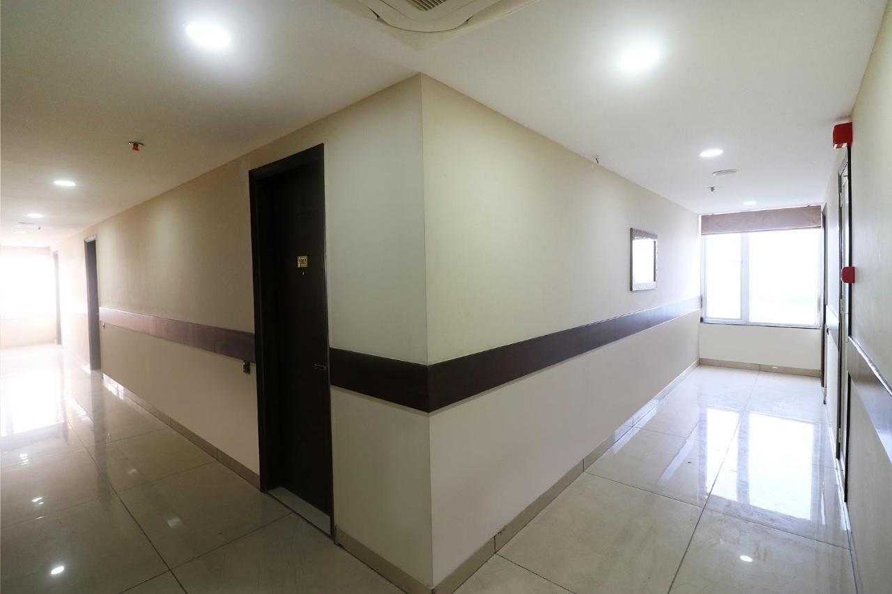 Fabhotel Mid Town Grand Panchkula Zewnętrze zdjęcie